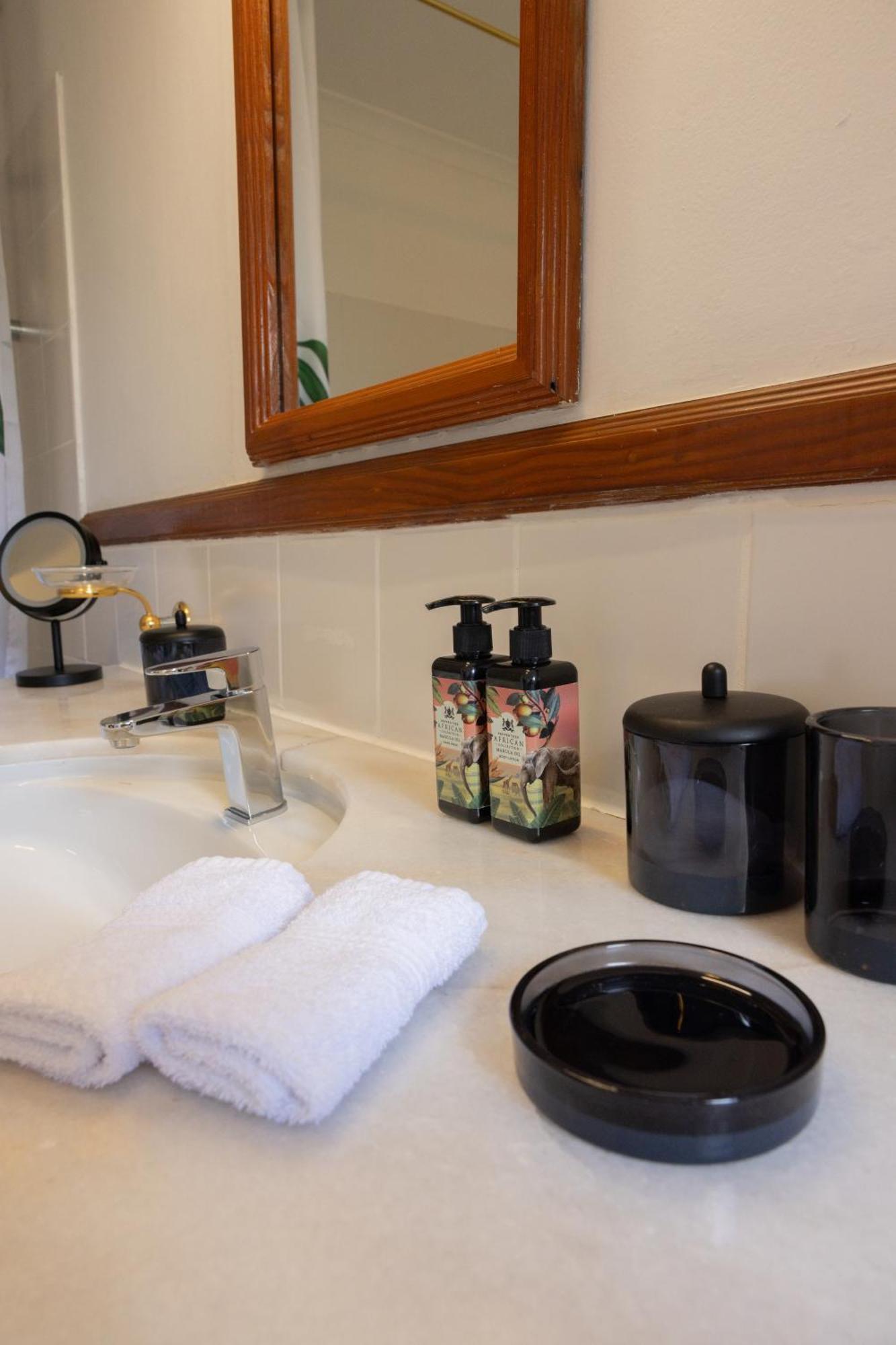 Acorn House Bed and Breakfast Κέιπ Τάουν Εξωτερικό φωτογραφία
